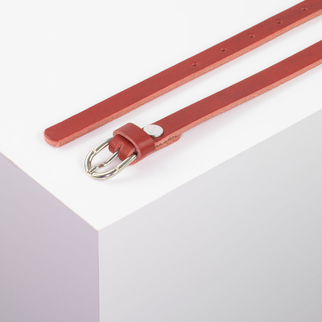 Ledergürtel 1,5cm mit Schnalle Sevilla silber glänzend rot ohne Muster