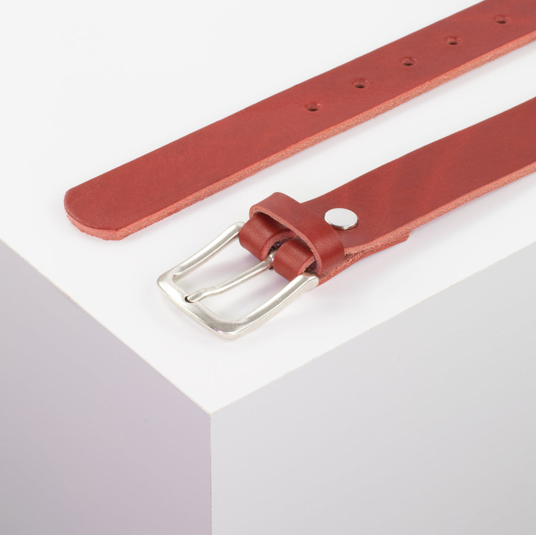 Ledergürtel 3cm mit Schnalle Liverpool silber matt rot ohne Muster
