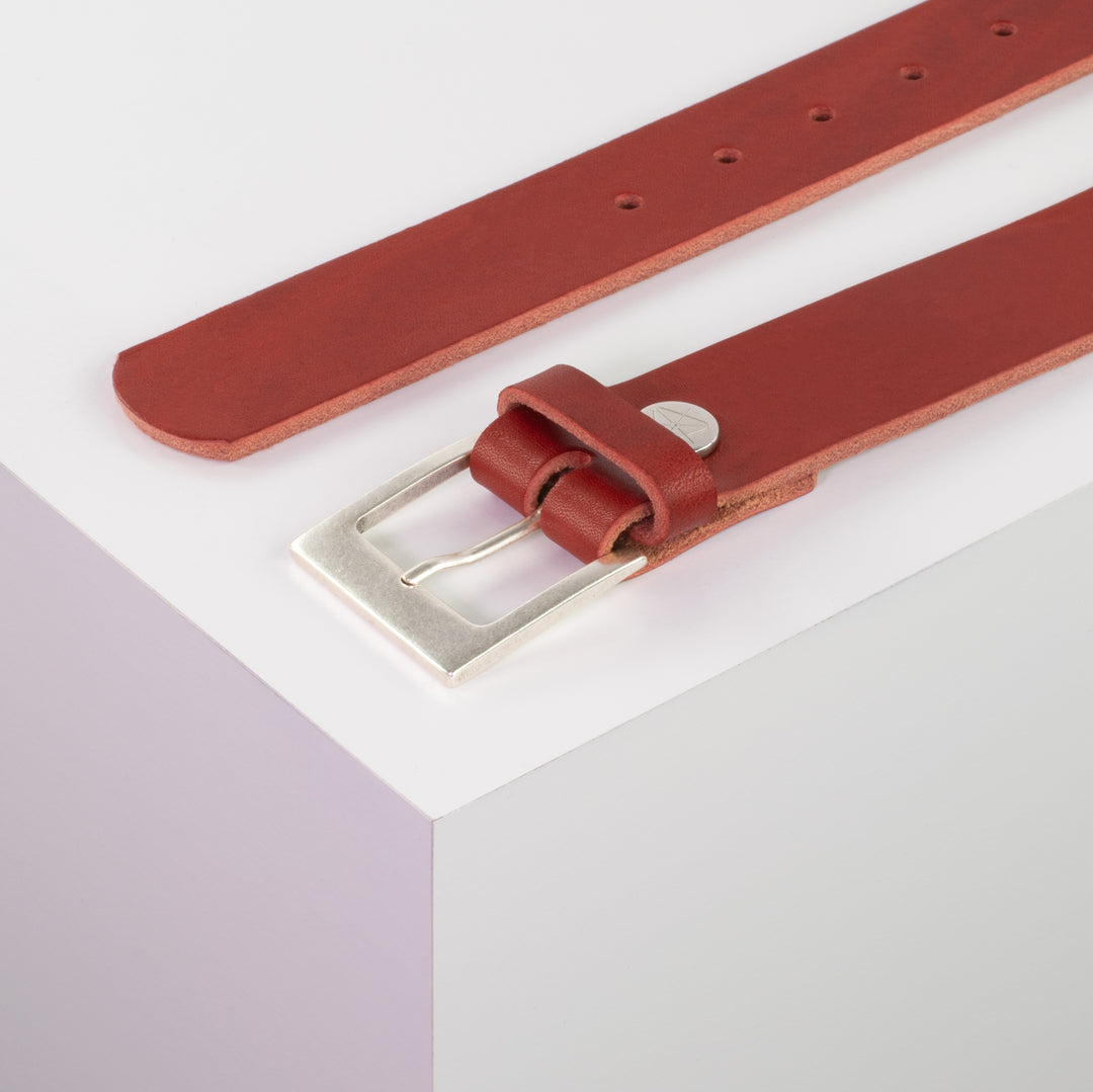 Ledergürtel 3,5cm mit Schnalle Porto silber rot ohne Muster