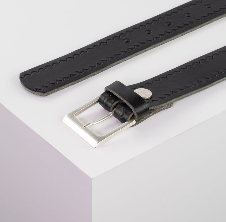 Ledergürtel 3,5cm mit Schnalle Helsinki silber matt schwarz kleine Welle