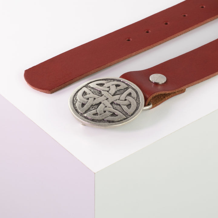 Ledergürtel 4cm mit Schnalle Gordischer Knoten rund silber rot ohne Muster
