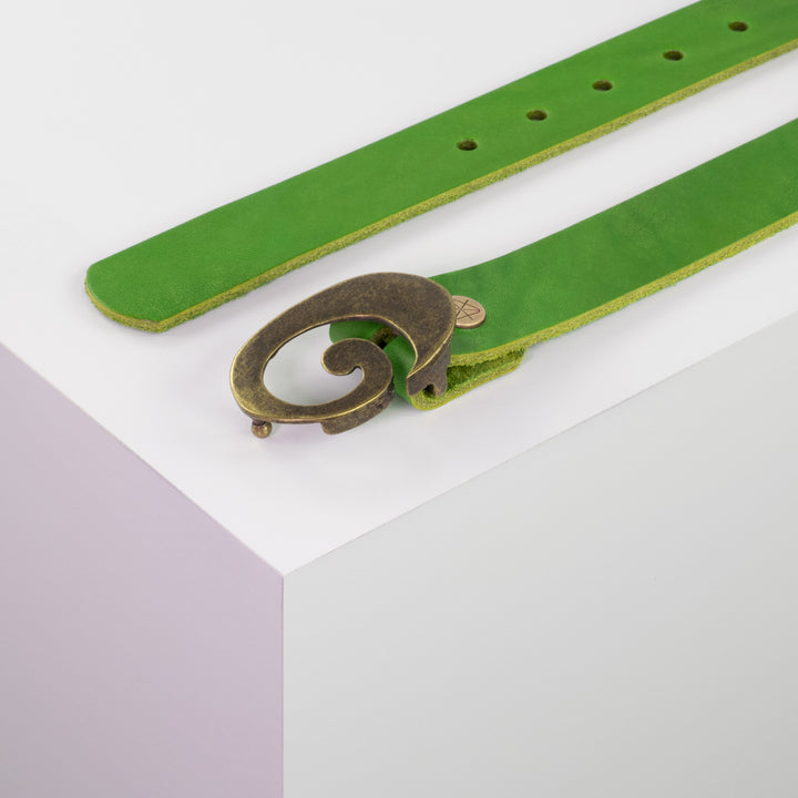 Ledergürtel 3cm mit Schnalle Schnecke messing apfelgrün ohne Muster