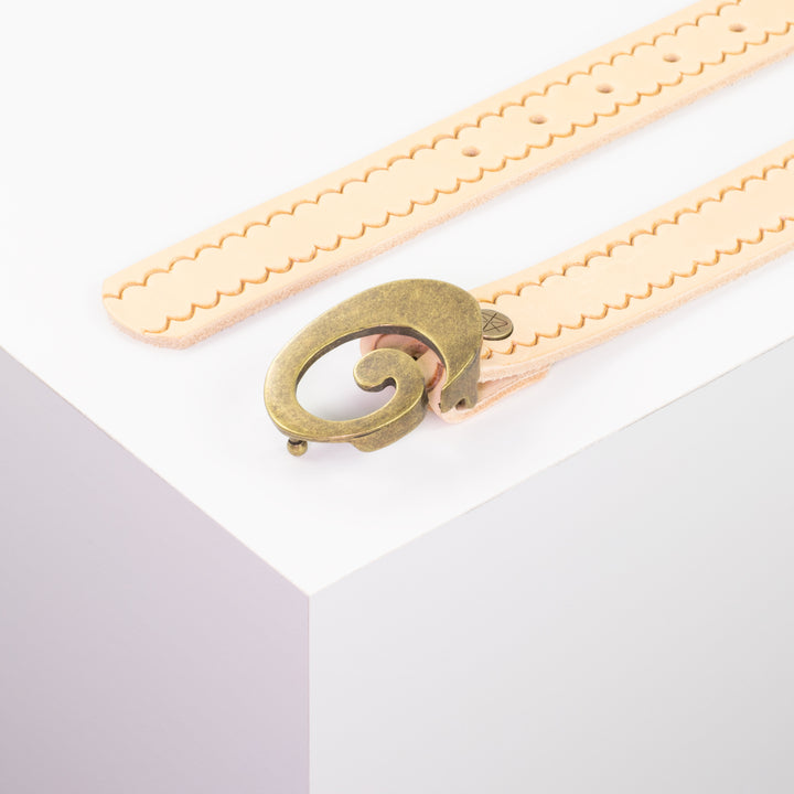 Ledergürtel 3cm mit Schnalle Schnecke messing natur kleine Welle