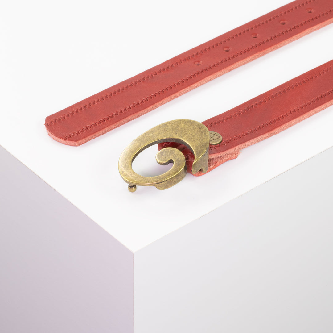 Ledergürtel 3cm mit Schnalle Schnecke messing rot Reißverschluss