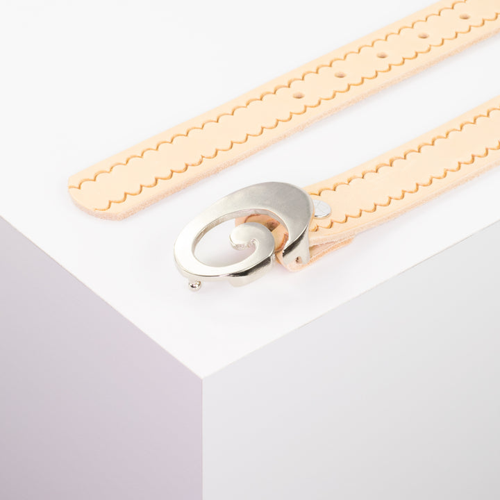 Ledergürtel 3cm mit Schnalle Schnecke silber glänzend natur kleine Welle