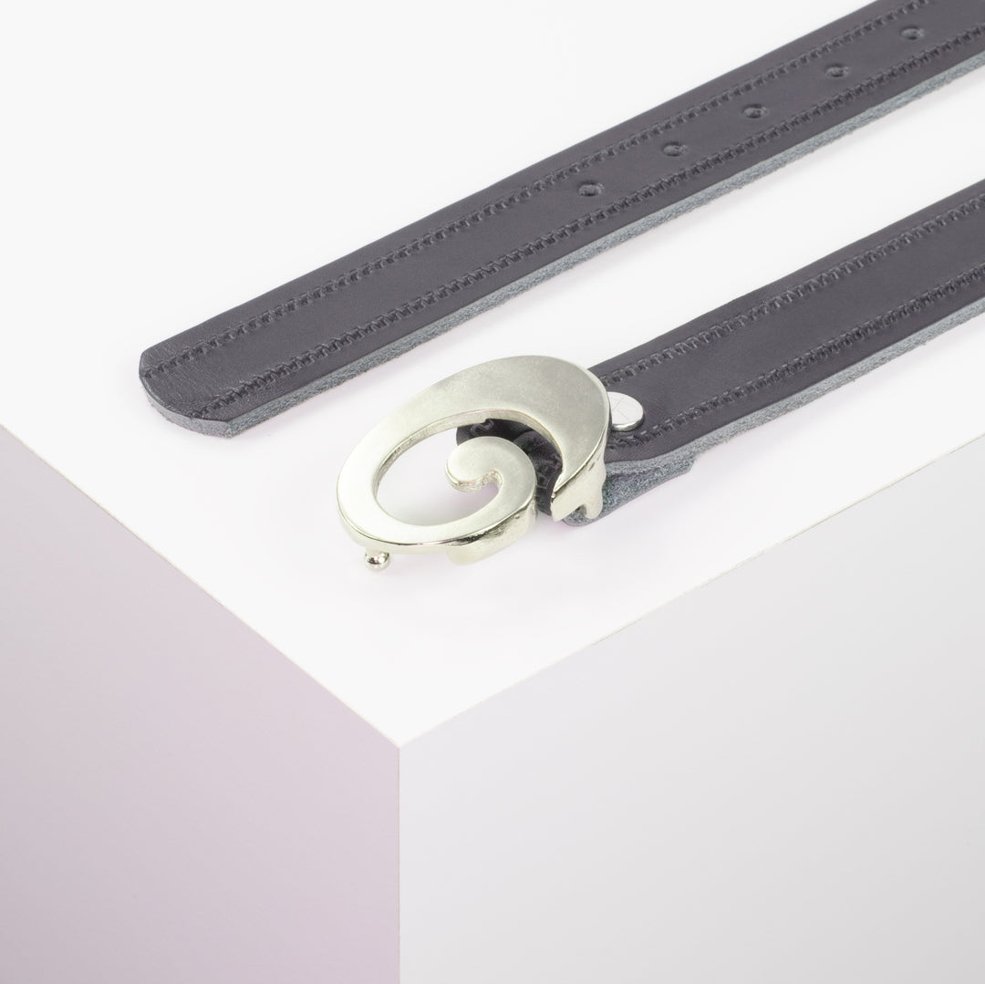 Ledergürtel 3cm mit Schnalle Schnecke silber glänzend navi Reißverschluss