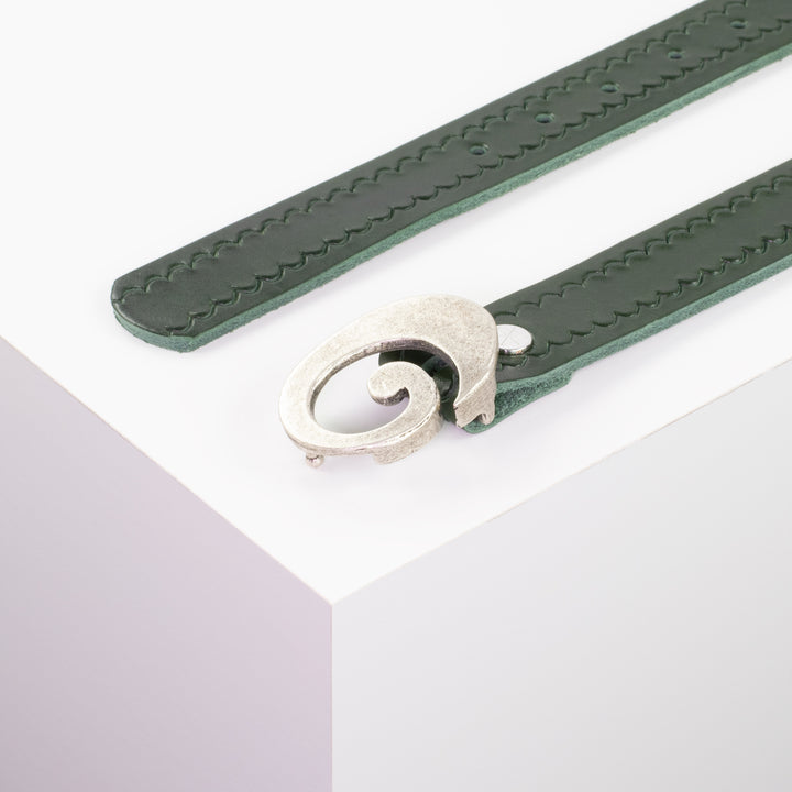 Ledergürtel 3cm mit Schnalle Schnecke silber matt grün kleine Welle