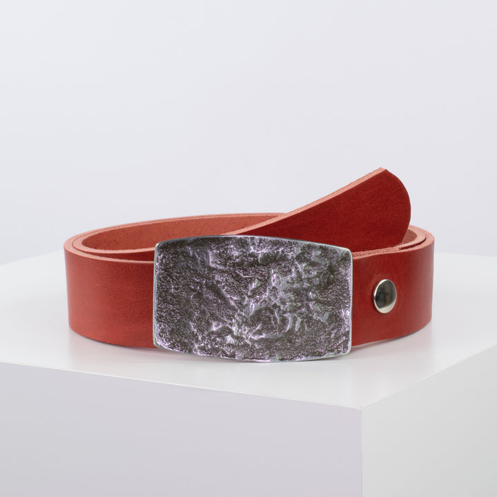 Ledergürtel 4cm mit Schnalle Death Valley rot ohne Muster