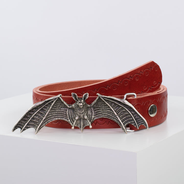 Ledergürtel 4cm mit Schnalle Fledermaus rot Lochwelle