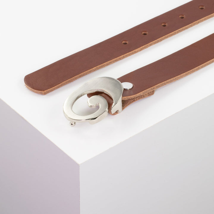 Ledergürtel 3cm mit Schnalle Schnecke silber glänzend cognac ohne Muster