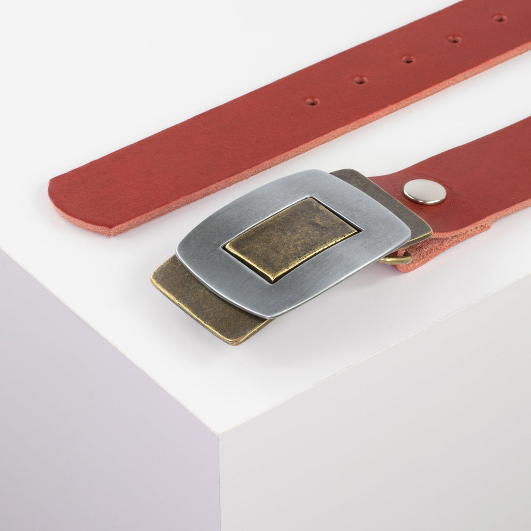 Ledergürtel 4cm mit Schnalle Inside Out rot ohne Muster