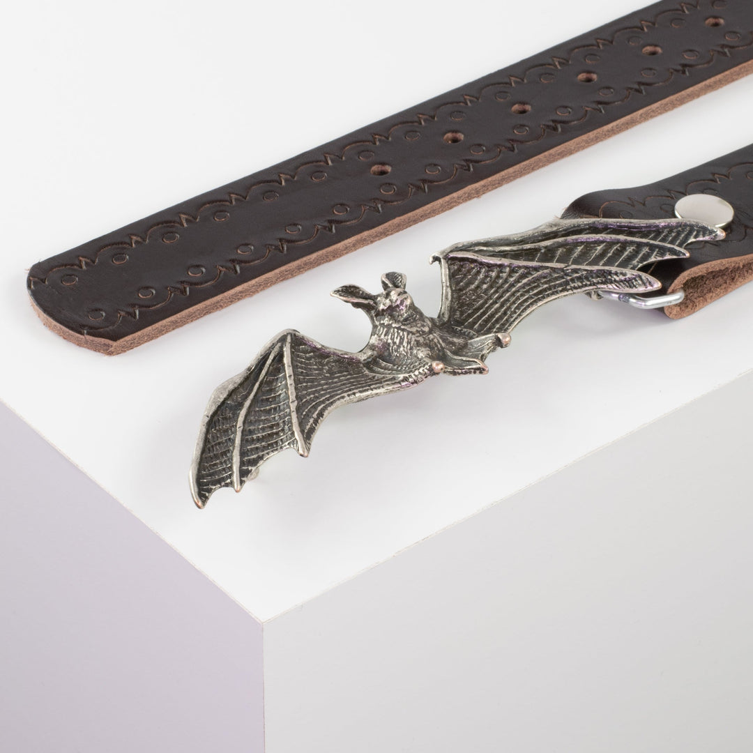 Ledergürtel 4cm mit Schnalle Fledermaus dunkelbraun Lochwelle