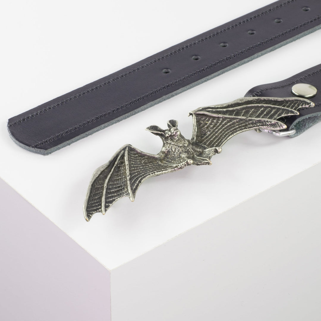 Ledergürtel 4cm mit Schnalle Fledermaus navi Reißverschluss